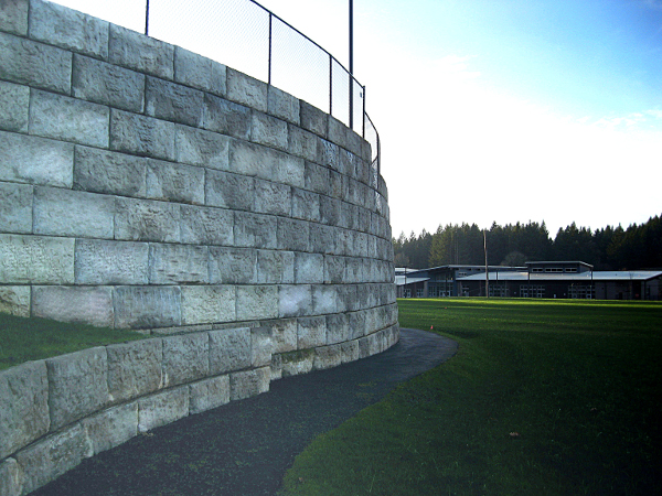 round lake hills retaining wall