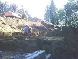 retaining wall beginning of construction